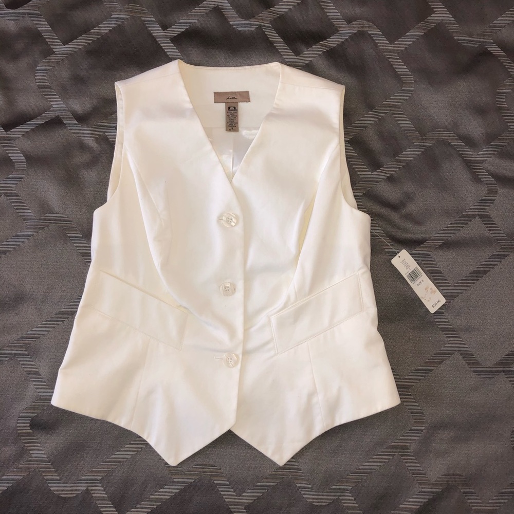 White i.e. Women’s Vest - BNWT